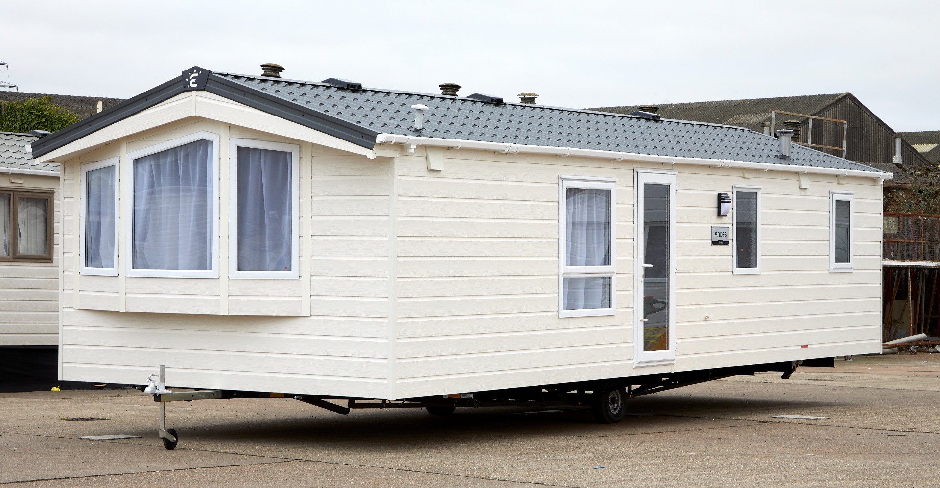 Mobile home nova Europa Andes (clique para ver fotos e preços)