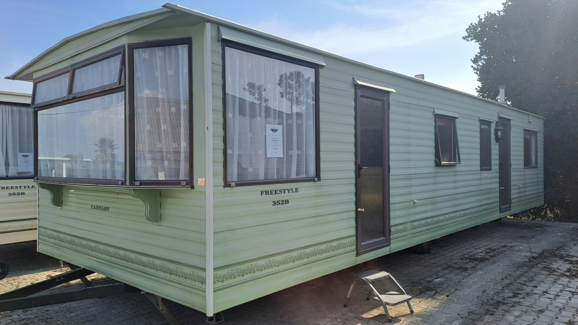 Mobile Home usada Carnaby Freestyle 35x12 T2 Preço: 18.000€ Transporte e IVA incluído (clique para fotos e informação)